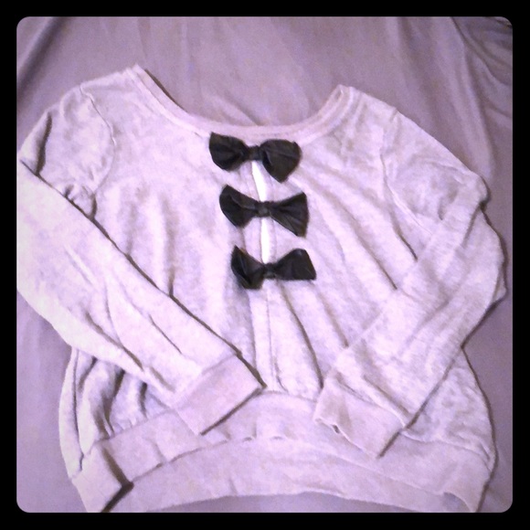 Sweaters - Bow back sweater
